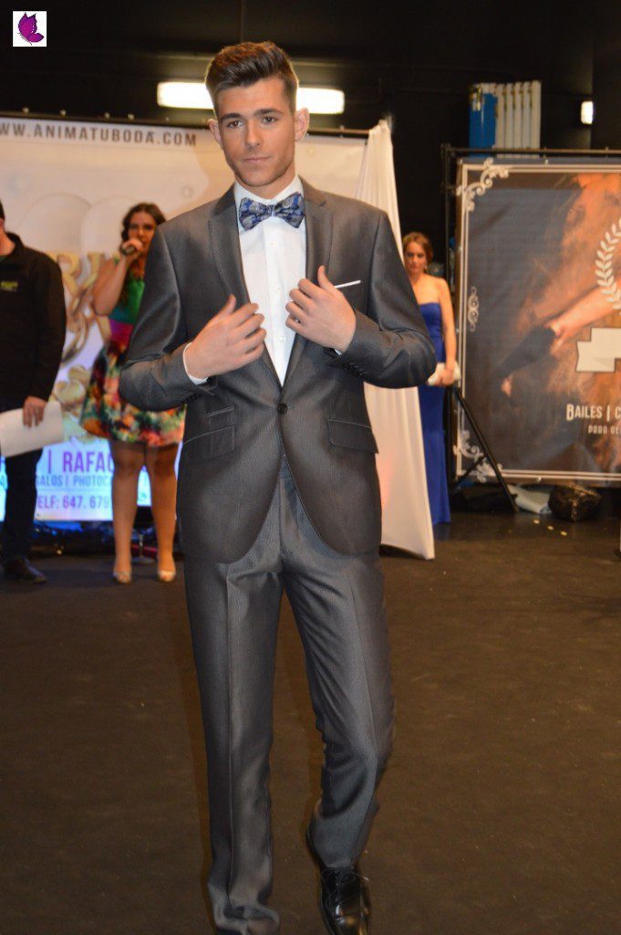 DESFILE EN FEVEN 23