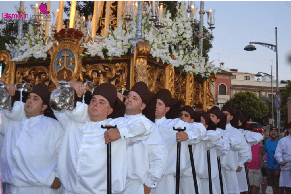 procesion 11