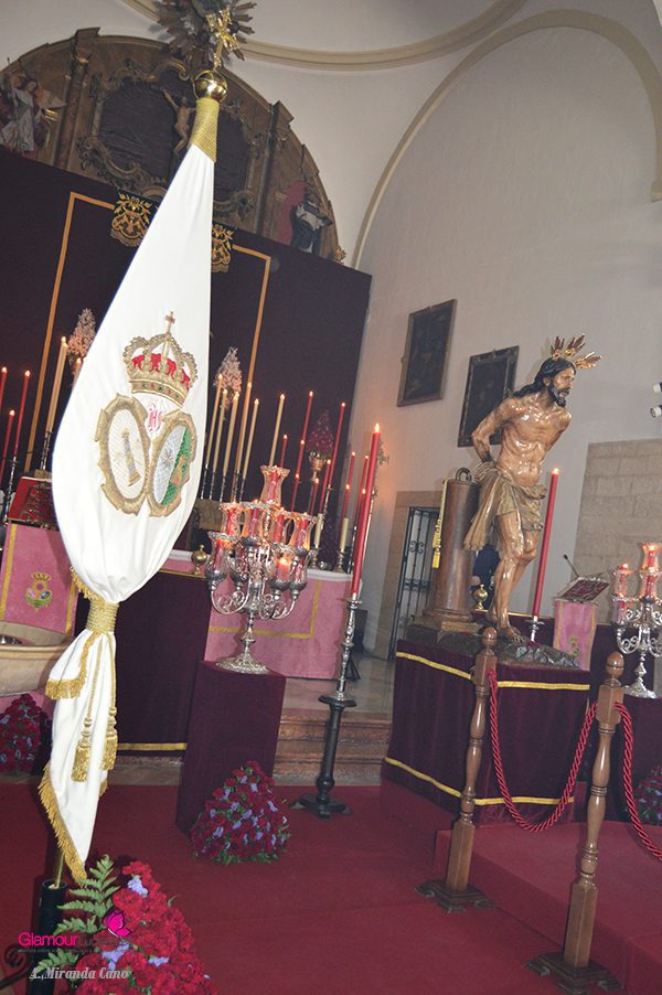 BESAMANOS 14