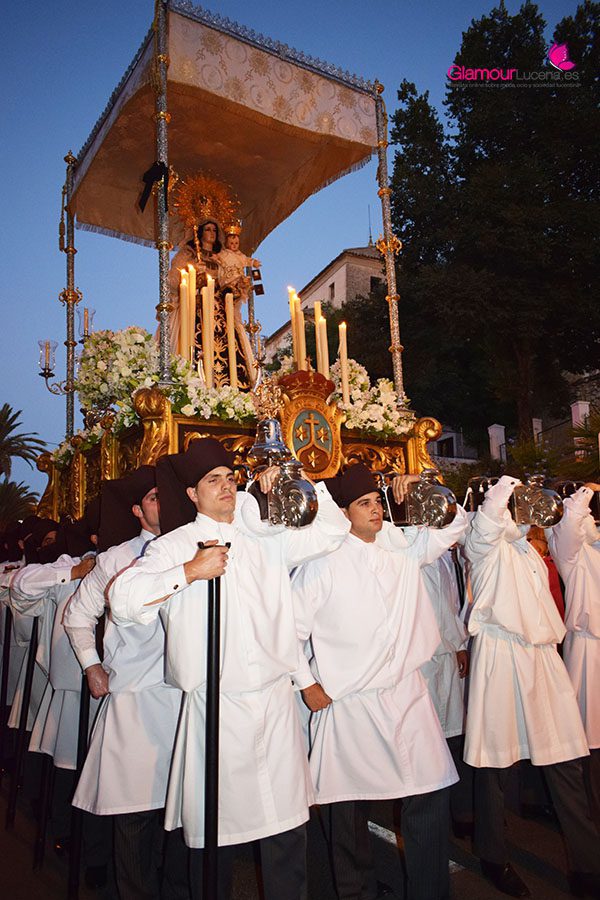 procesion 9