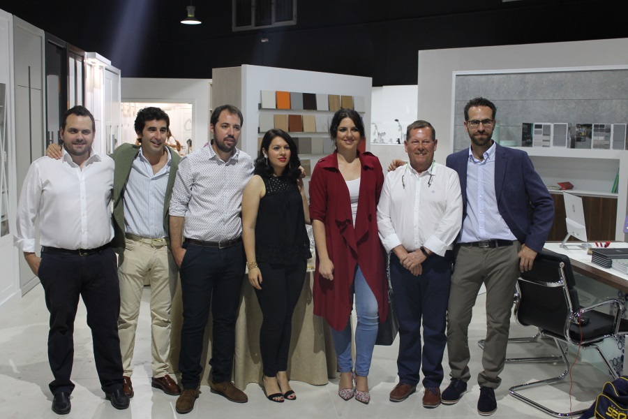 Neiku Concept inaugura una nueva gran superficie de materiales de construcción en la Avd. Miguel Cuenca Valdivia