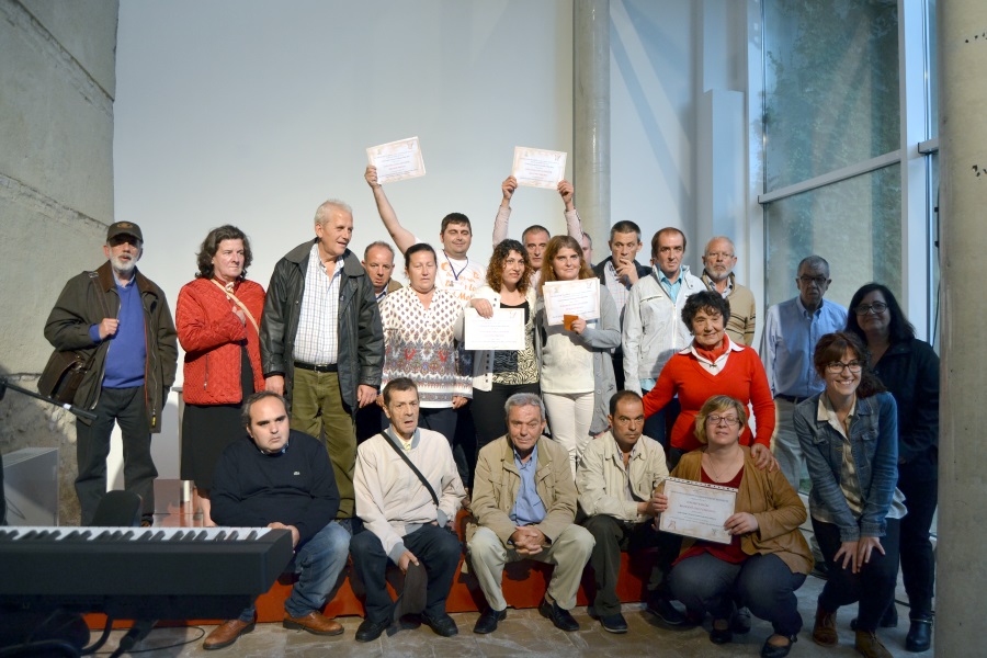 Estuvimos en la entrega de premios de la 5ª Edición del Concurso de relatos cortos y poesía de  la Asociación El Sauce