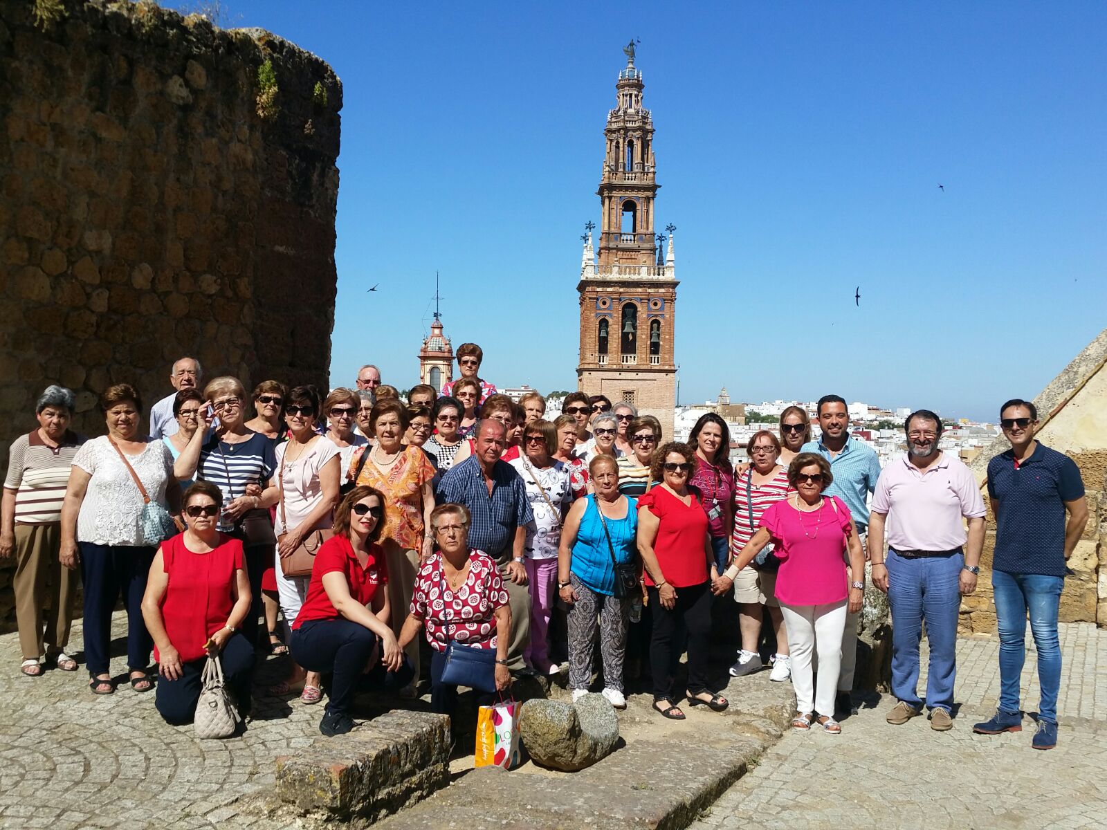 El Patronato Municipal organiza un excursión a Carmona con sus abonados del grupo de mayores