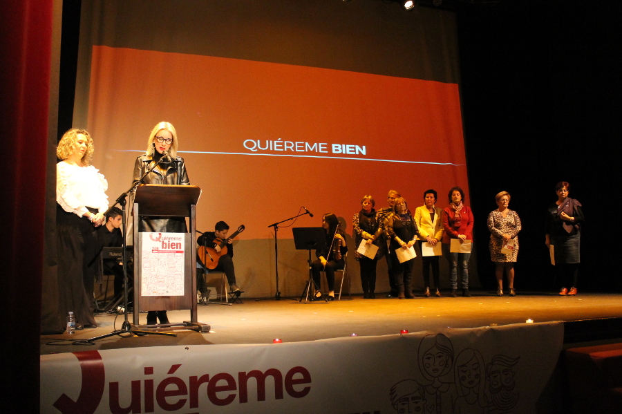 Las asociaciones de mujeres lucentinas leen un manifiesto en Contra de la Violencia de Genero