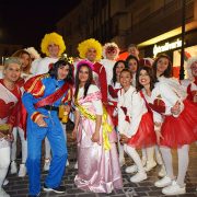 Noche de Carnaval y fantasía en el Pasacalles de Lucena 2018