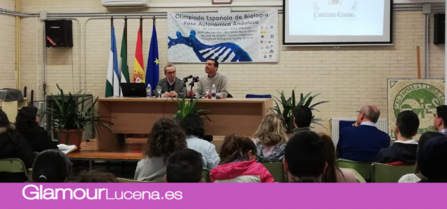 El Juez Decano Esteban Rondón imparte una conferencia en el IES Juan de Aréjula con motivo del 40 Aniversario de la Constitución