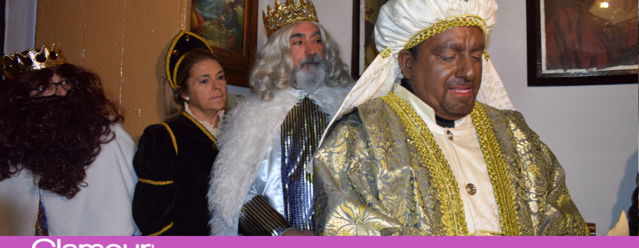 Sus majestades de Oriente visitaron a los vecinos de Campoaras en la Cabalgata del Cristo Marroquí