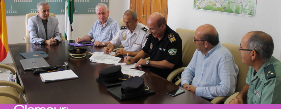 Firmado el protocolo policial que confirma la adhesión del Ayuntamiento de Lucena al Sistema VioGén