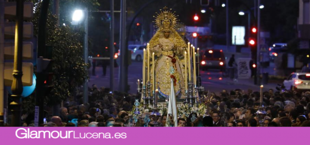 Imágenes de María Santísima de la Paz “Campanitas” por las Calles de Córdoba