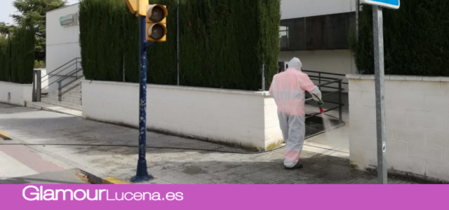 El Ayuntamiento de Lucena invierte 30.000 euros en servicios extraordinarios de limpieza y desinfección
