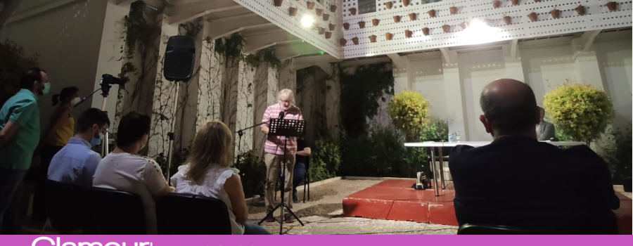 Luis Felipe Comendador recita sus poemas “Estrafalarios” en la Casa de los Mora