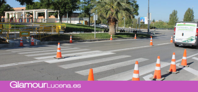 El Ayuntamiento de Lucena mejora la seguridad vial en el entorno de Quiebracarretas y la antigua caseta municipal