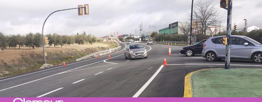 La Junta invierte más de 47.000 euros en asfaltar la travesía de Lucena en la A-318