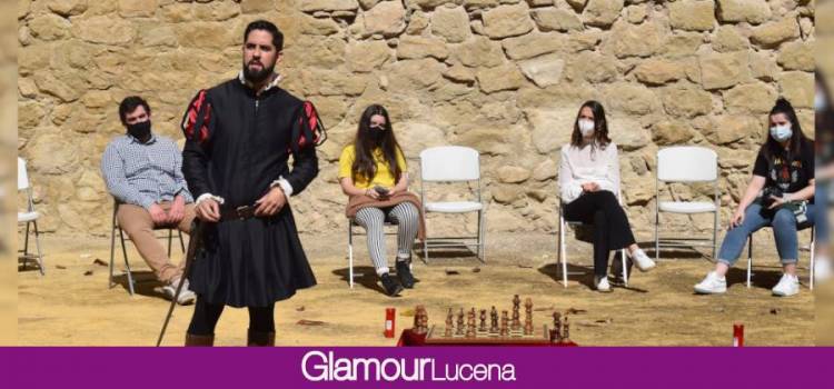 Se estrena “La Batalla de Lucena contada en un tablero de ajedrez” mezclando el microrrelato con experiencias turísticas en el Castillo del Moral