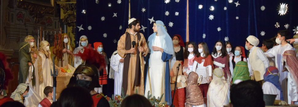 Se representa El Musical “La Navidad” a beneficio de las Caritas Parroquiales