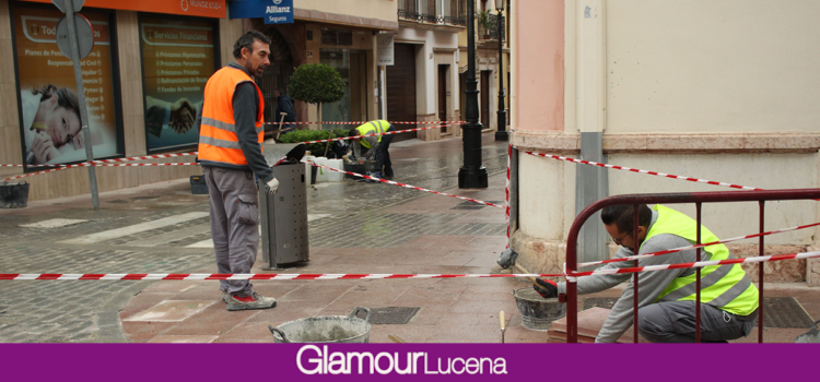 El Ayuntamiento de Lucena afina el mantenimiento de calles y plazas antes de la Semana Santa y Fiestas Aracelitanas