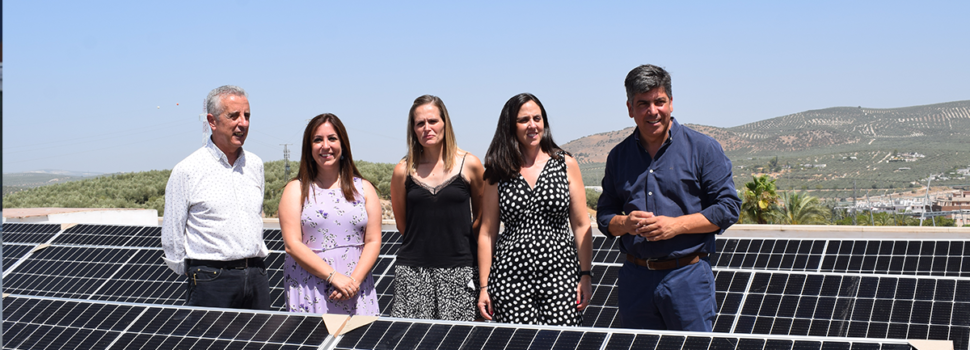 Ayuntamiento de Lucena y Diputación instalan 130 paneles solares en el CEIP Al-Yussana