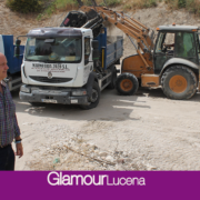 El Ayuntamiento de Lucena trabaja en la limpieza de los arroyos de la ciudad y sus derivaciones en previsión de las lluvias de septiembre