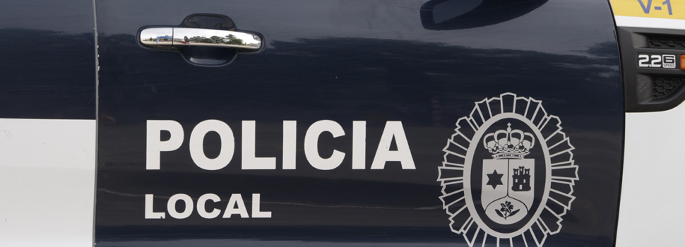 Policía Local ha intervenido este fin de semana en un caso de violencia de genero y con sanciones por destrozos en jardineras de la Calle Pedro Ángulo