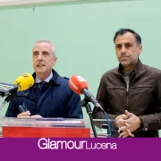 Alfonso Muñoz, senador por PSOE, visita Lucena para hablar sobre la subida de las pensiones