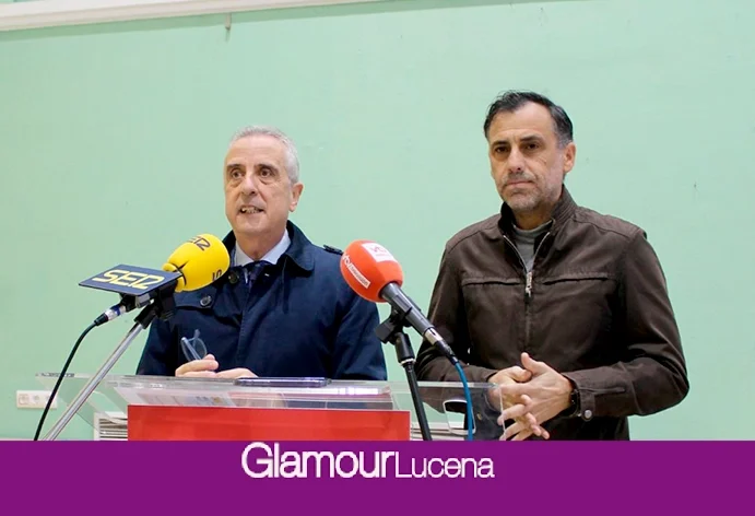 Alfonso Muñoz, senador por PSOE, visita Lucena para hablar sobre la subida de las pensiones