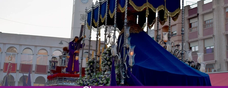 Procesión del Cristo del Valle y María Santísima de la Amargura, imágenes del Miércoles Santo en Lucena