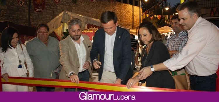 Se inaugura el Mercado Medieval en Lucena con gran éxito de público