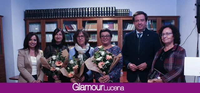 Entrega de premios del Certamen Literario Mujerarte