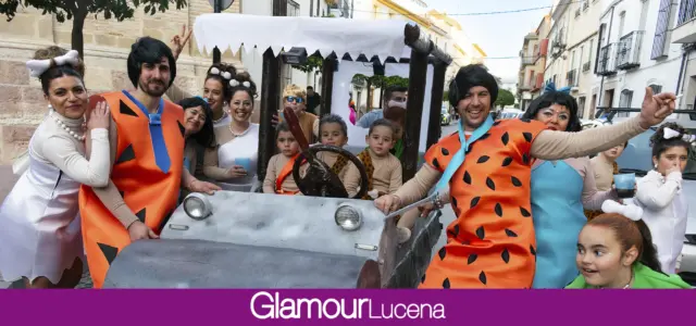Alegría y fantasía en el gran Pasacalles de Carnaval Lucena 2024