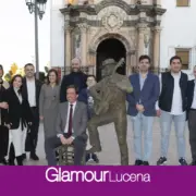 El Ayuntamiento homenajea con una escultura a la figura del guitarrista lucentino “Paco de Lucena”