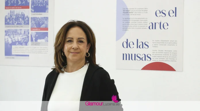 Exposiciones en centros sociales Lucena araceli