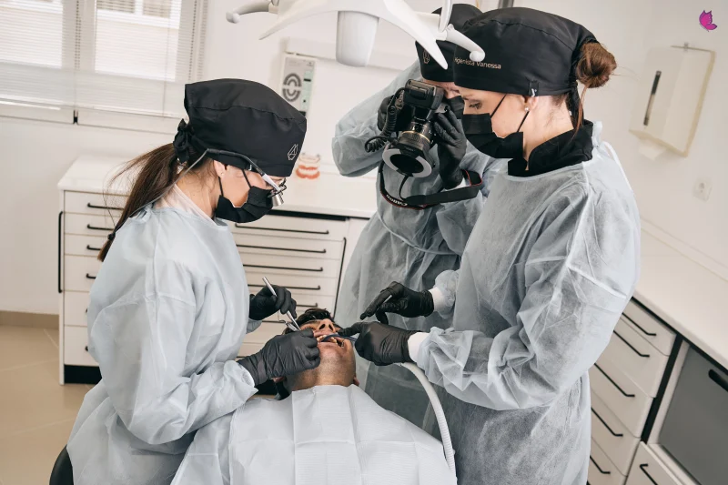 doctora elisa aguilera dentista lucena