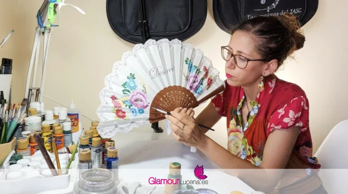 GEMA MOLINA ABANICO ARTESANAL ARTE MOLIÉ